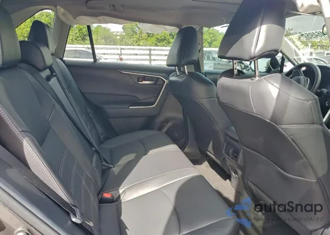 2023 Toyota Rav4 Xle Premium из США, поврежденный, VIN 2T3C1RFV0PC236060